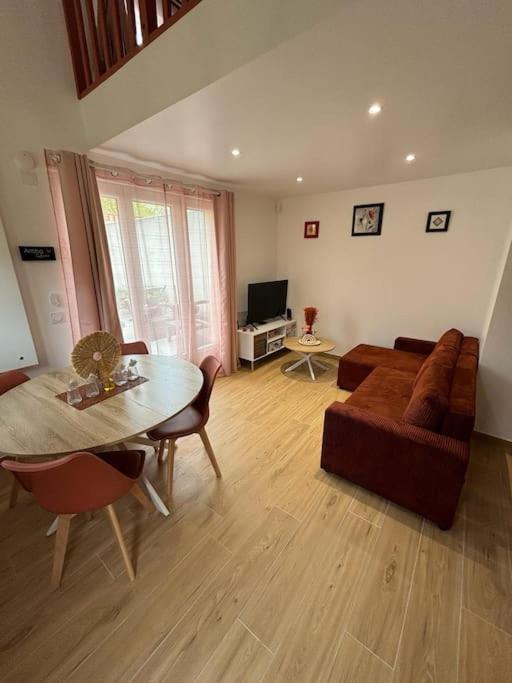 Charmante Maison Bord De Marne メゾン・アルフォール エクステリア 写真