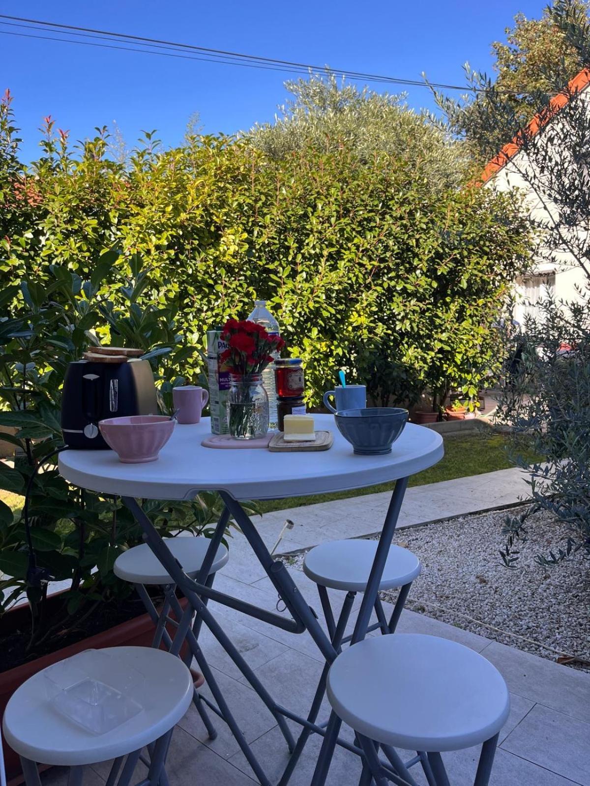 Charmante Maison Bord De Marne メゾン・アルフォール エクステリア 写真